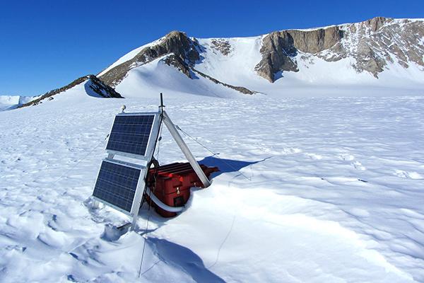 Polar Earth Observing Network monitoring station 